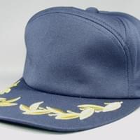 エンブロイドキャップ