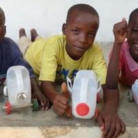 Fabrication artisanale pour des jouets comme sur des roulettes Fabrication artisanale pour des jouets comme sur des roulettes