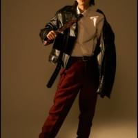 actor/ 飯島寛騎  lighting/ 長谷川誠 hair&make/ 牧野裕大  stylist/ 久保田姫月 actor/ 飯島寛騎  lighting/ 長谷川誠 hair&make/ 牧野裕大  stylist/ 久保田姫月