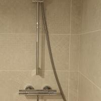 Douche à l'italienne  Douche à l'italienne