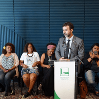 Em Brasília, estivemos com as mães de vítimas da violência do Estado. Elas entregaram um manifesto ao presidente da Câmara Em Brasília, estivemos com as mães de vítimas da violência do Estado. Elas entregaram um manifesto ao presidente da Câmara