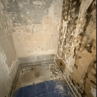 Salle de Bain - Avant 2 Salle de Bain - Avant 2