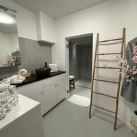 Badkamer direct naast de sauna