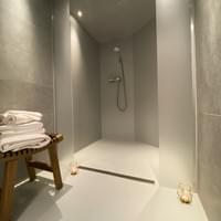 Spacious shower