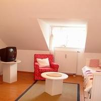 Ferienwohnung im Haus Burg - Wohnraum Ferienwohnung im Haus Burg - Wohnraum