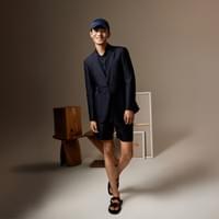 Retail Price: ¥4,800/$680 Retail Price: ¥4,800/$680