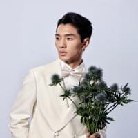 "MOHAIR TROPHY" White Suit "MOHAIR TROPHY" White Suit