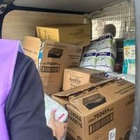 鄺文記集團協助運輸物資 鄺文記集團協助運輸物資