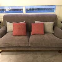 sillón marrón tapizado sillón marrón tapizado