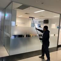 مشروع تنظيف زجاج شركة بالرياض مشروع تنظيف زجاج شركة بالرياض