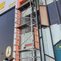 مشروع تنظيف واجهات محل مشروع تنظيف واجهات محل