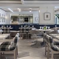 Elegant Fine Dining Restaurant Elegant Fine Dining Restaurant