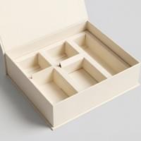Cosmetic Set Insert with Paper Cosmetic Set Insert with Paper