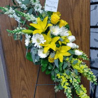 Remembrance Easel Spray $260.00 Remembrance Easel Spray $260.00