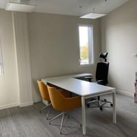 Bureaux - Agencement bureaux - mobilier de bureaux - chaises - fauteuil - banque d'accueil - pouf - cloison - caisson - chaise - fauteuil - bureau individuel - bureau de direction - banque d'accueil - sur-mesure - menuiserie - mobilier  Bureaux - Agencement bureaux - mobilier de bureaux - chaises - fauteuil - banque d'accueil - pouf - cloison - caisson - chaise - fauteuil - bureau individuel - bureau de direction - banque d'accueil - sur-mesure - menuiserie - mobilier