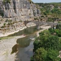 la rivière Ardèche à Balazuc