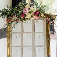 Tischplan mit Blumengirlande & Barockrahmen Tischplan mit Blumengirlande & Barockrahmen