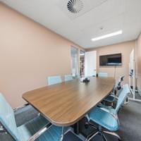 10-Person Meeting Room 10-Person Meeting Room