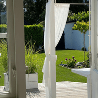 Bild från altandörr vardagsrum