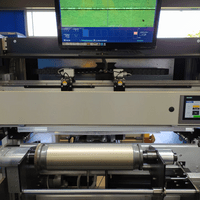 MIDI-iTABLE, automatic mounter, version for SHAFTLESS cylinders MIDI-iTABLE, automatic mounter, version for SHAFTLESS cylinders