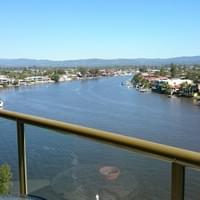 Riverfront 2B2B Apartment