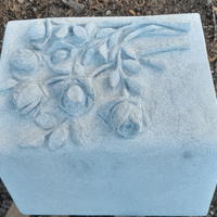 Rose bouquet memorial stone Rose bouquet memorial stone
