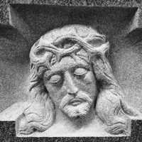 Christ w/ Crown of Thorns Headstone Christ w/ Crown of Thorns Headstone