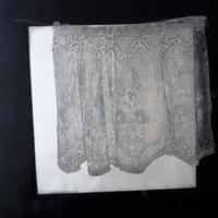 Esirippua /Curtain, 83x83, puupiirros ja monotypia / woodcut and monotype 2019 Esirippua /Curtain, 83x83, puupiirros ja monotypia / woodcut and monotype 2019