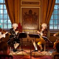 Mozart leeft Bal, Zeist