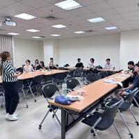 高雄醫學大學-導覽技巧(全英) 高雄醫學大學-導覽技巧(全英)