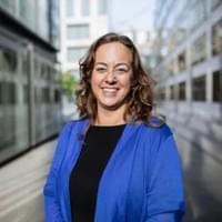 Dr. Nadine Stutz Dr. Nadine Stutz