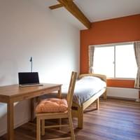 ブロッサム オレンジ部屋 家具 ベッド