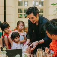 Wedding Magician for Kids and Adults Wedding Magician for Kids and Adults