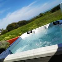 Villa Imerti - New Jacuzzi Spa with 5 seats and view to the palm trees beach.