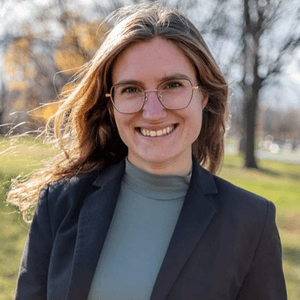 Elisabeth Fournier (elle) - Coordinatrice des Dialogues pour le climat et l’engagement international Elisabeth Fournier (elle) - Coordinatrice des Dialogues pour le climat et l’engagement international