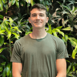 Jamie Latvaitis (il) - Québec Jamie Latvaitis (il) - Québec