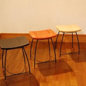 選べる3色「桐の軽井沢スツール Version1」約1.6kg Paulownia wood & Iron Stool 選べる3色「桐の軽井沢スツール Version1」約1.6kg Paulownia wood & Iron Stool