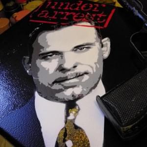 John Dillinger sur coffre fort John Dillinger sur coffre fort