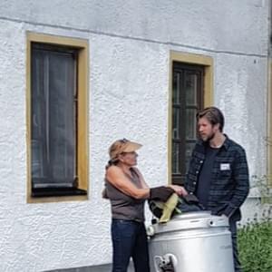 Co-Veranstalter Benedikt Bösel mit Teilnehmerin