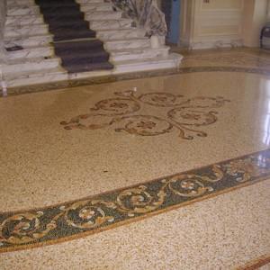 Terrazzo con Decoro in Mosaico