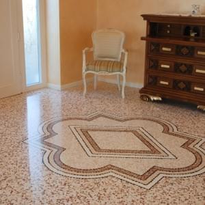 Terrazzo con Decoro Centrale