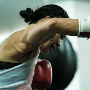 プロボクサー 藤原芽子 / 202010