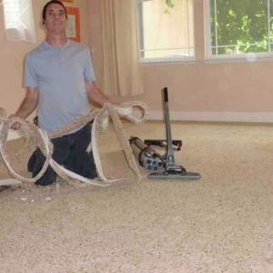 Power Stretching Carpet Wrinkles OUT! Power Stretching Carpet Wrinkles OUT!