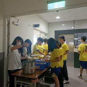 營養午餐 營養午餐