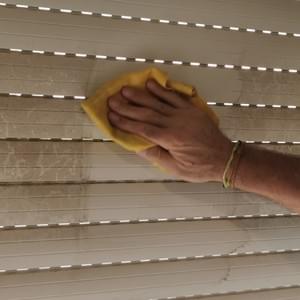 pierre-argile-blanche-wicopur-nettoyant-volet-roulant-fenetre pierre-argile-blanche-wicopur-nettoyant-volet-roulant-fenetre