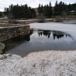 Lac du bonheur gelé Lac du bonheur gelé