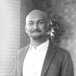 Dr Kim SCHUMACHER I Sustainable Finance & ESG I JAPAN Dr Kim SCHUMACHER I Sustainable Finance & ESG I JAPAN