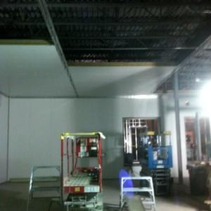 Data Center - Refrigerated Server Room Data Center - Refrigerated Server Room