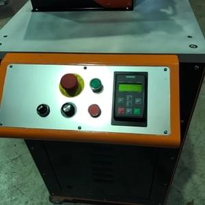 簡約的控制面板設計 簡約的控制面板設計