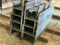 小型H開先加工(スカラップ) 小型H開先加工(スカラップ)